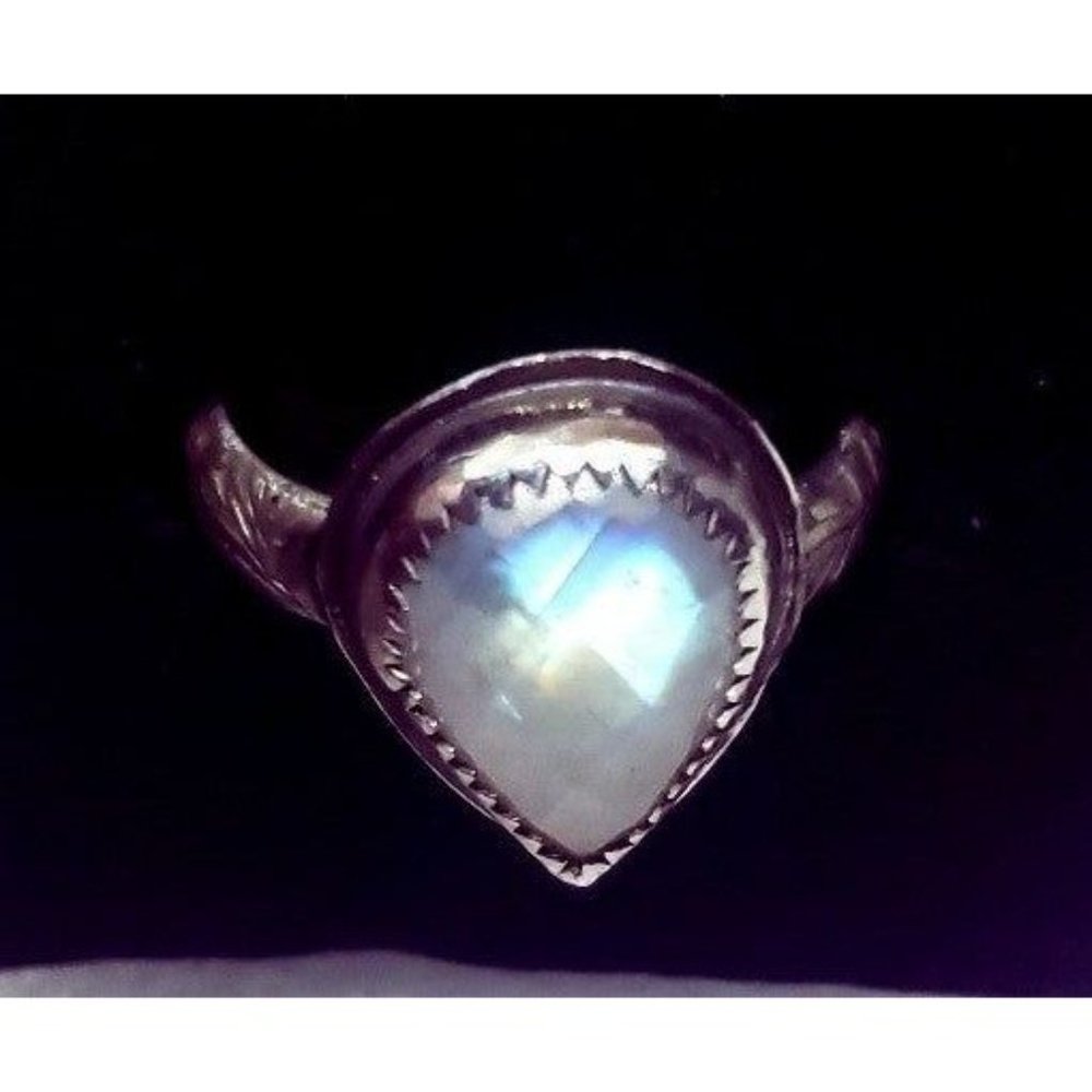 Moonstone ring - Picture 3 of 12